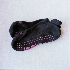 Exhale Performance Grip Socks